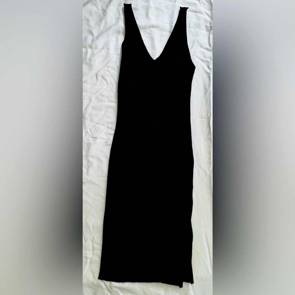 Black body-con dress